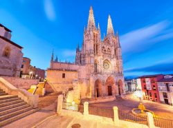Destinos turísticos com história em Espanha