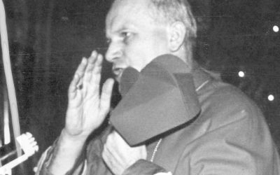 Papa João Paulo II assumiu o poder da Igreja Católica