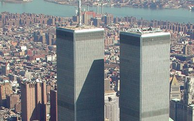 Inauguração da Torre Norte do World Trade Center, o prédio mais alto do mundo nessa época