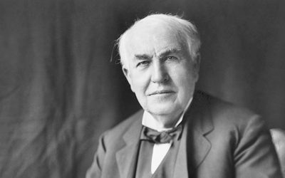 Thomas Edison fez a apresentação pública da lâmpada incandescente