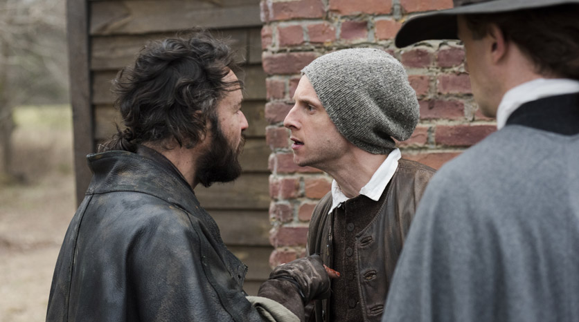 Caleb Brewster (Daniel Henshall) e Abe Woodhull (Jamie Bell) Episódio 8 Foto de Antony Platt/AMC